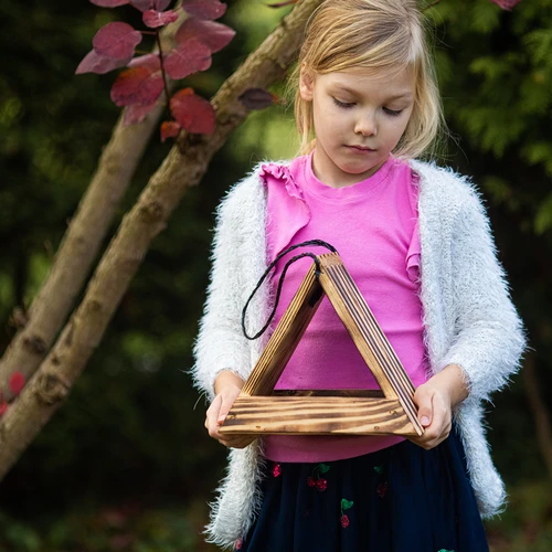Ξύλινη ταΐστρα για πουλιά - τριγωνική - 9