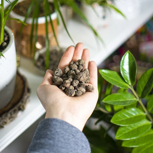 Διογκωμένη άργιλος για φυτά σε γλάστρες, κηπουρική και δάση σε γυαλί 10–20 mm, 4 L - 13