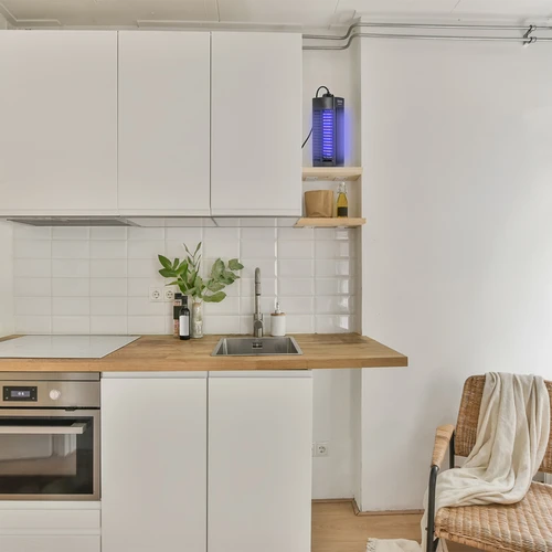 Εντομοκτόνος λάμπα Manhattan UVA 6 W, μαύρη - 12