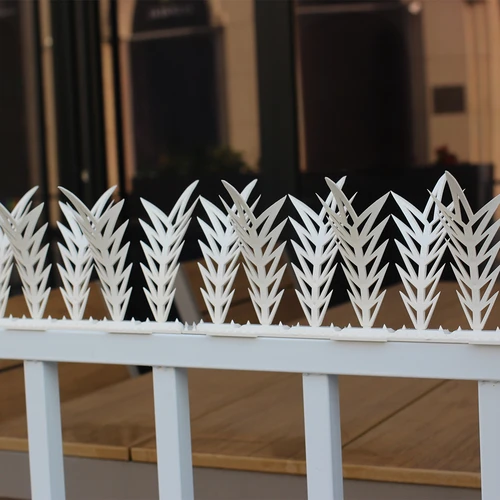 Λωρίδες με ακίδες απώθησης πτηνών, διακοσμητικές, λευκές - από πλαστικό, 6 τεμ. - 10