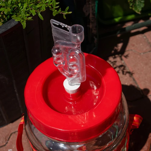 Πλαστική υδατοπαγίδα ζύμωσης, 6 θαλάμων - 4