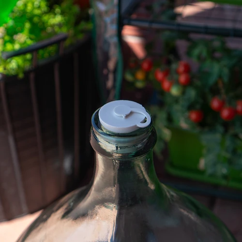 Πώμα για νταμιτζάνα fi 43 mm με κλείσιμο - 4