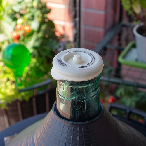 Πώμα / καπάκι για νταμιτζάνες με στενό λαιμό φ 75 mm - 3