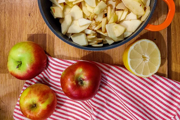 Βούτυρο μήλου - άπλωσέ το φρουτένια!