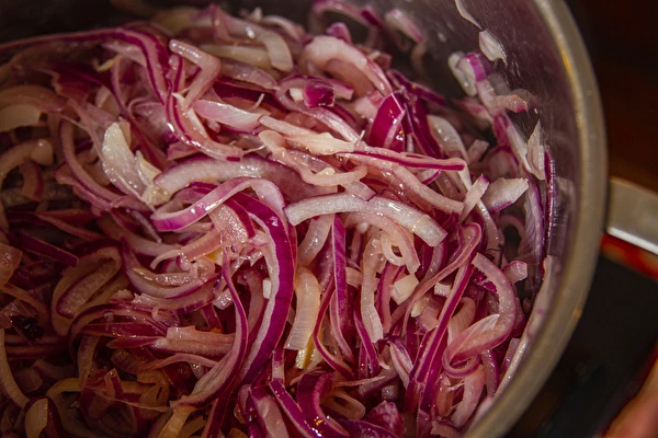 Κομφιτούρα κόκκινου κρεμμυδιού