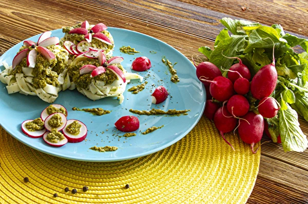 Πέστο από φύλλα ραπανιού