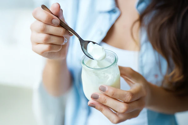 Σπιτικό φυσικό γιαούρτι