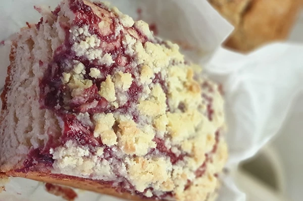 Συνταγές των πελατών μας: Κέικ μαγιάς με σμέουρα