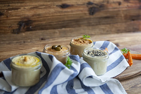 Χούμους σε διάφορες γευστικές εκδοχές