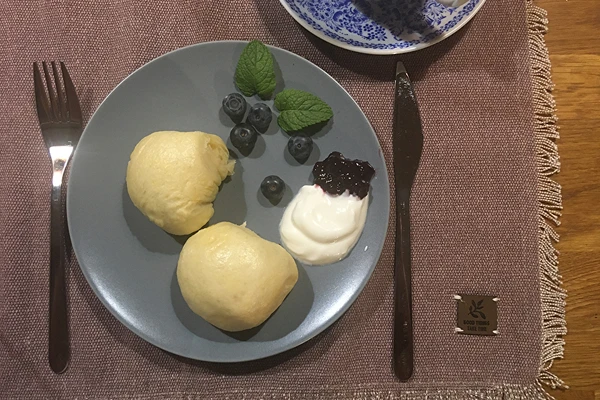 Ζυμαράκια στον ατμό με αμερικανικά μύρτιλα