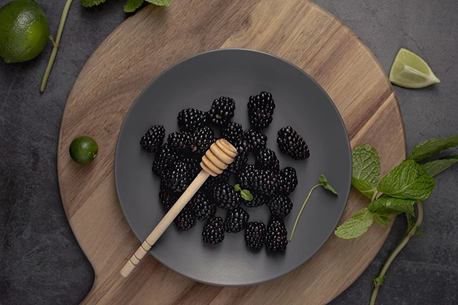 Browin Przepiśnik - Βατόμουρα στο χυμό τους