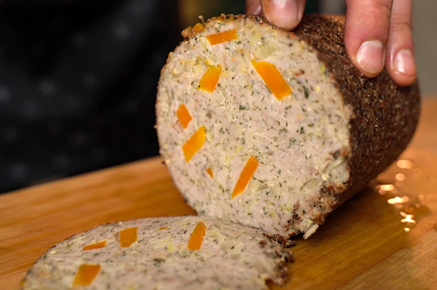 Κυπρίνος από συσκευή παρασκευής ζαμπόν