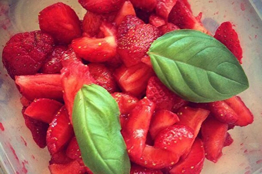 Browin Przepiśnik - Μαρμελάδα φράουλα με βασιλικό