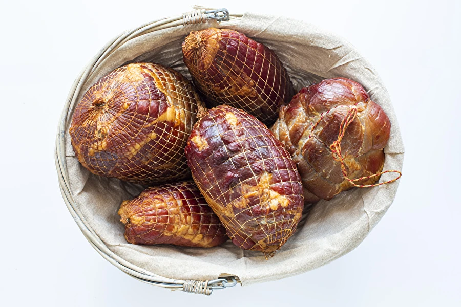 Παραδοσιακό καπνιστό ζαμπόν