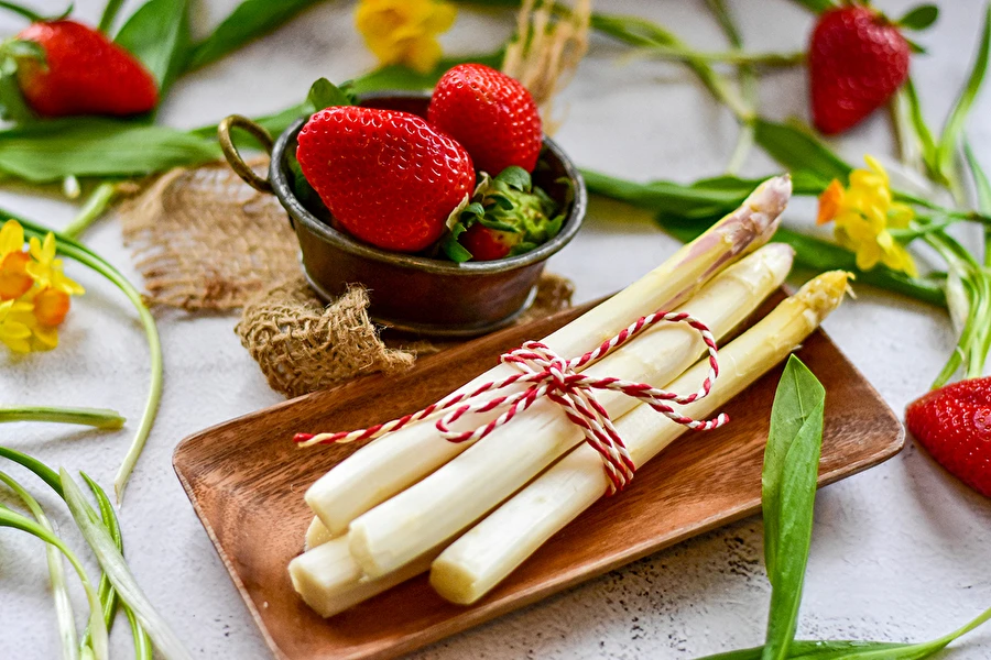 Πώς να προετοιμάσεις λευκά σπαράγγια;