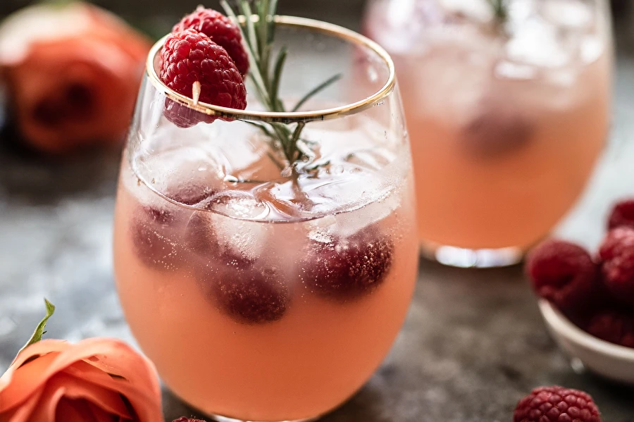 Browin Przepiśnik - Σπιτικό κρασί από σμέουρα - ημίγλυκο